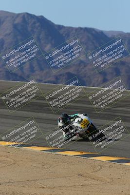 media/Mar-21-2025-CVMA Friday Practice (Fri) [[30cd4fe323]]/3-Racer 2/Session 2 (Bowl)/
